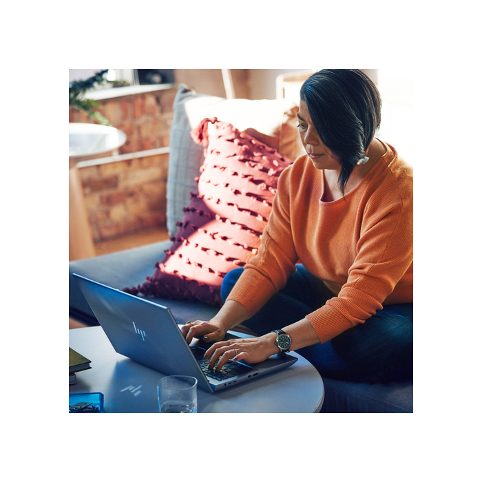 HP ZBook Fury G11 Intel® Core™ i7 i7-14700HX Station de travail mobile 40,6 cm (16") WUXGA 16 Go DDR5-SDRAM 1 To SSD NVIDIA RTX 2000 Ada Wi-Fi 7 (802.11be) Windows 11 Pro AI PC, AI Workstation Argent